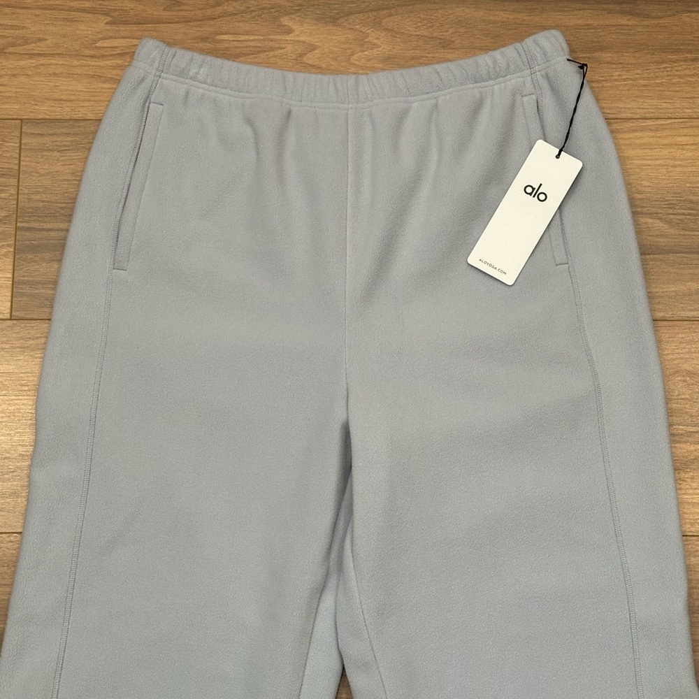 NEW Alo Polar Fleece High Waist Retreat Jogger in Winter Frost Size Large - Picture 4 of 16